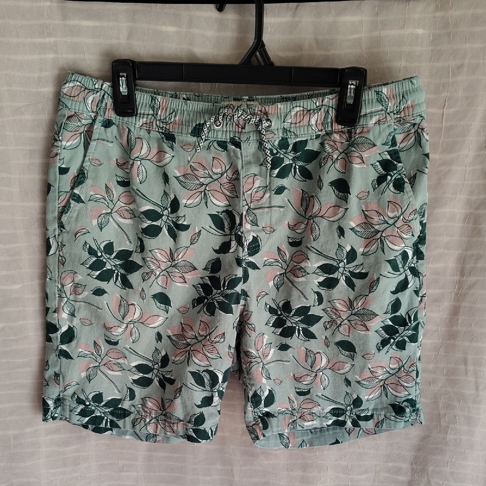Oasis Green Floral Men's Shorts